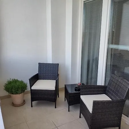 Lägenhet Karina Apartman Dunajská Streda