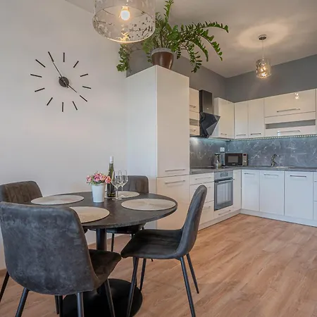 Appartement Karina Apartman *